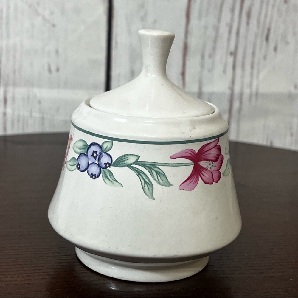 Oneida Tulip garden Floral Ceramic Sugar Bowl vintage collectible - Picture 2 of 6